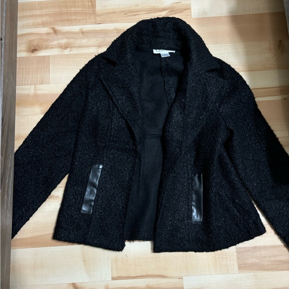 10 CLOTHING BUNDLE! - Picture 11 of 15